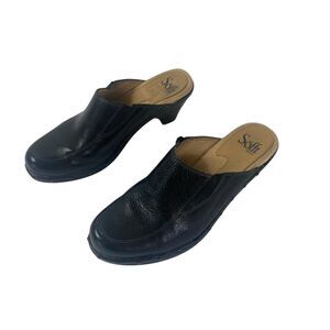 Söfft Black Leather Mules 7.5 Studded heel